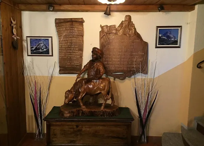 Meuble Gorret Hotell Breuil-Cervinia